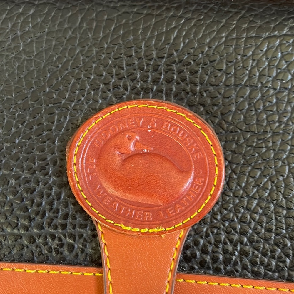 Dooney & Bourke